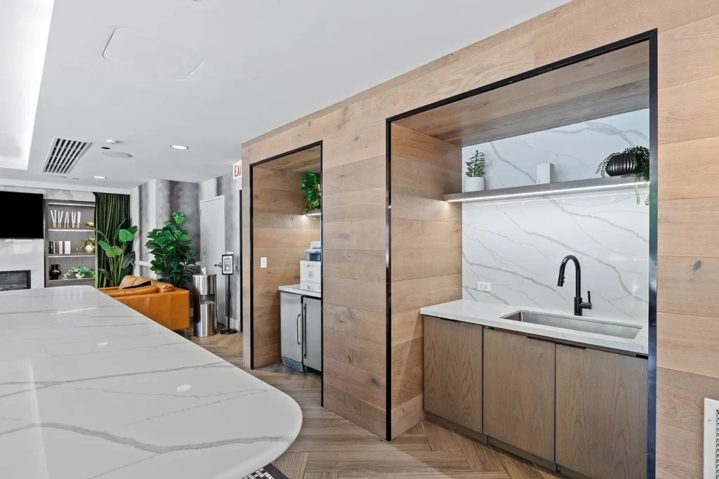 Now-Renting-River-North-Luxury-1-Bedroom-Apartment-in-Chicagos-downtown-area.