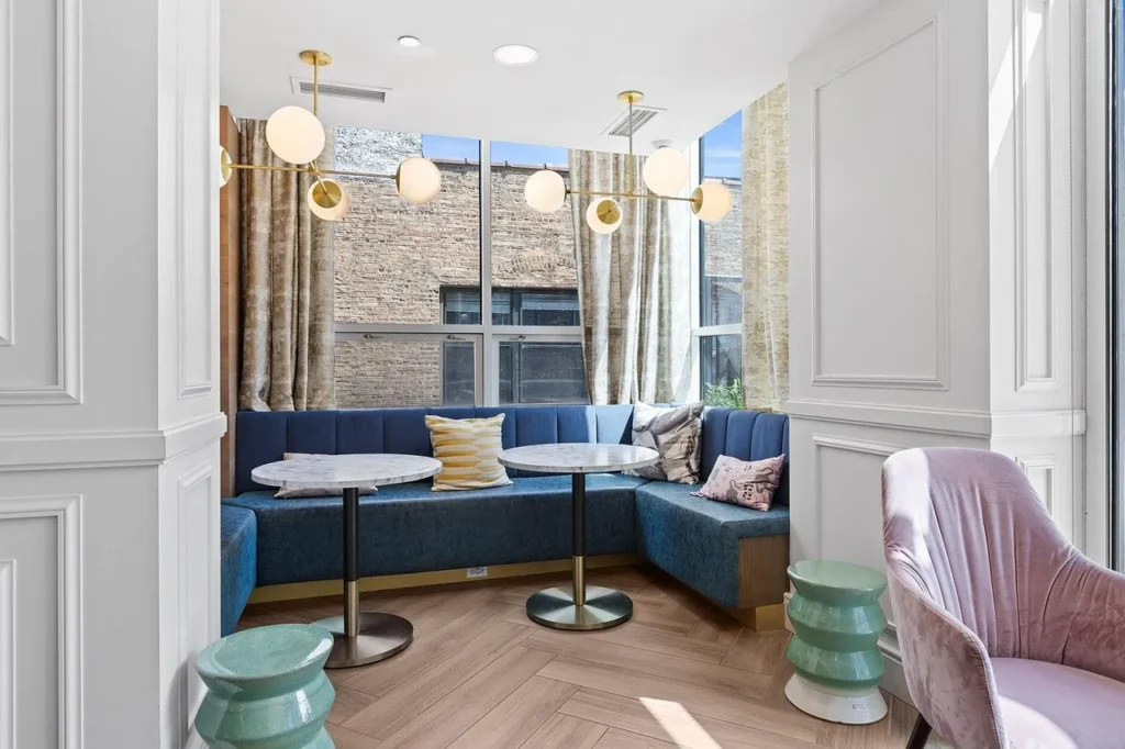 Now-Renting-River-North-Luxury-1-Bedroom-Apartment-in-Chicagos-downtown-area.