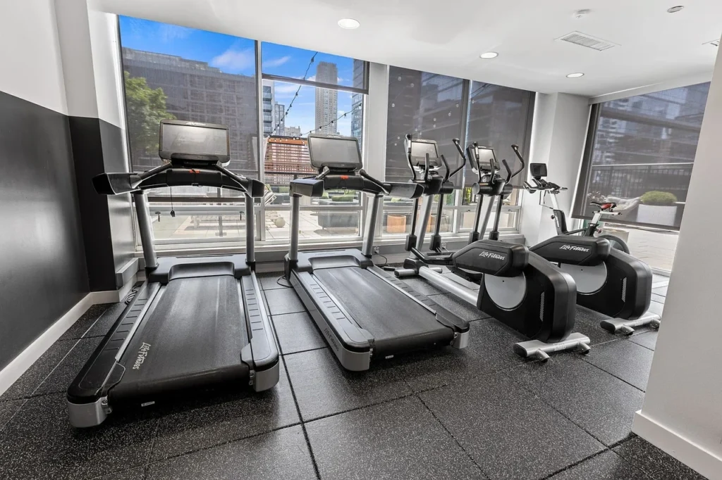 Now-Renting-River-North-Luxury-1-Bedroom-Apartment-in-Chicagos-downtown-area.