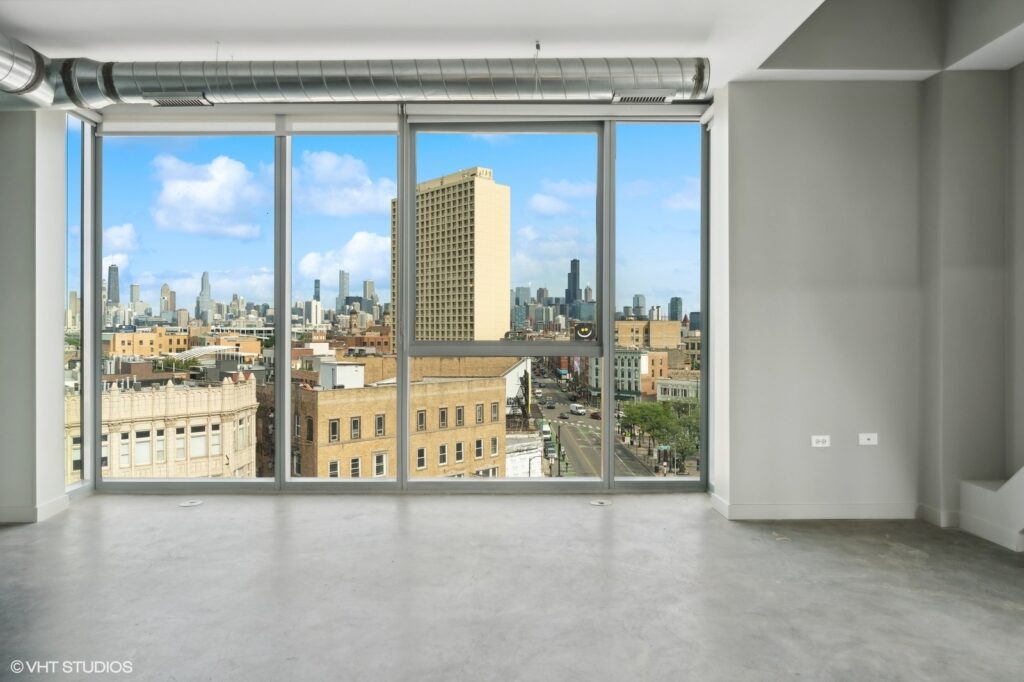 No renting Luxury 3 Bedrooms for rent in the Wicker Park neighborhood. Rent at 1241 North Milwaukee Apartments.