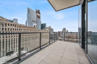 River North Luxury Apartments for Rent. Looking for luxury apartments for rent near River North downtown Chicago?