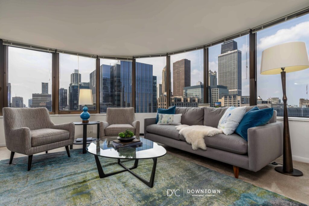 Looking for downtown Chicago apartments for rent near the Streeterville?
