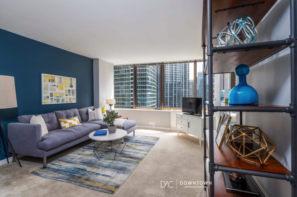 Looking for downtown Chicago apartments for rent near the Streeterville?