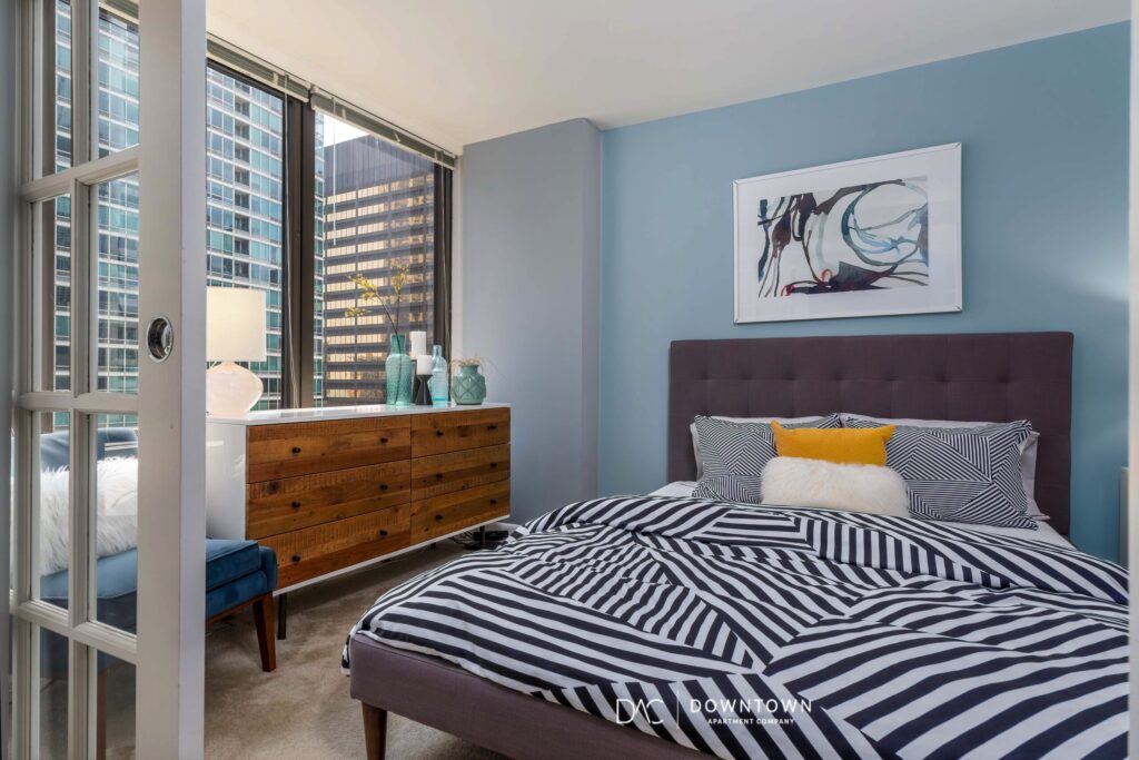 Looking for downtown Chicago apartments for rent near the Streeterville?