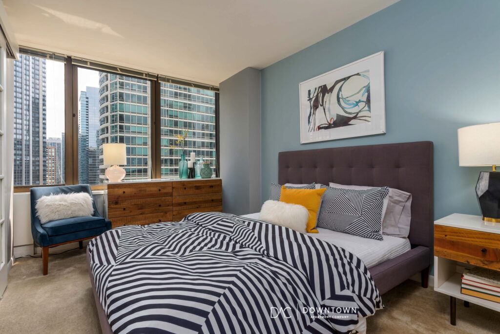 Looking for downtown Chicago apartments for rent near the Streeterville?