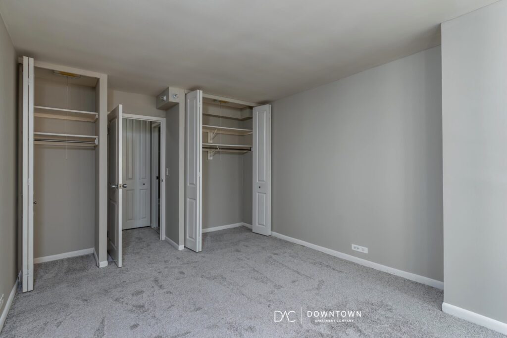 Looking for downtown Chicago apartments for rent near the Streeterville?