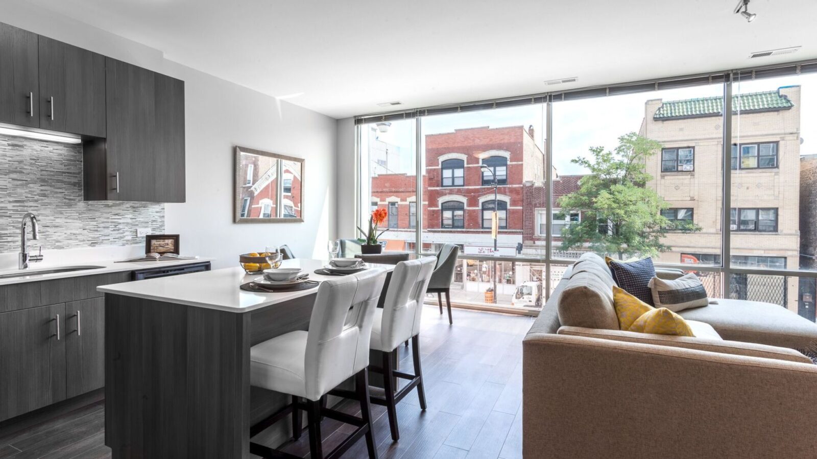 Luxury Apartments for Rent in Chicago| Downtown Apartment Collective