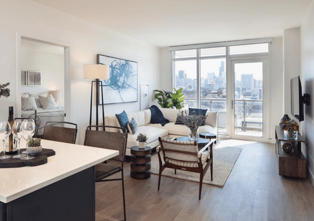 Now renting near Lincoln Park luxury rentals in downtown Chicago