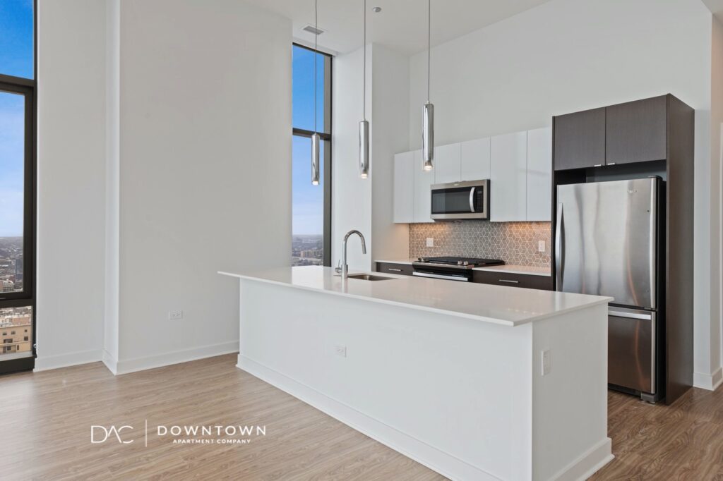 Now Renting, Luxury 3 Bedroom Apartment in Chicago's South Loop