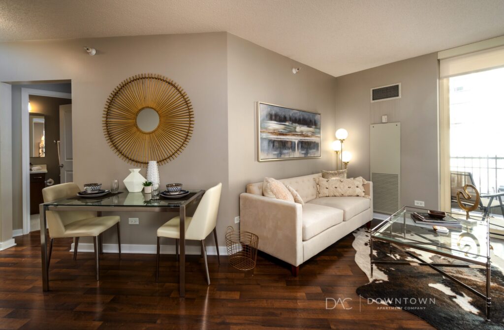 Looking for downtown apartments near River North Chicago?
