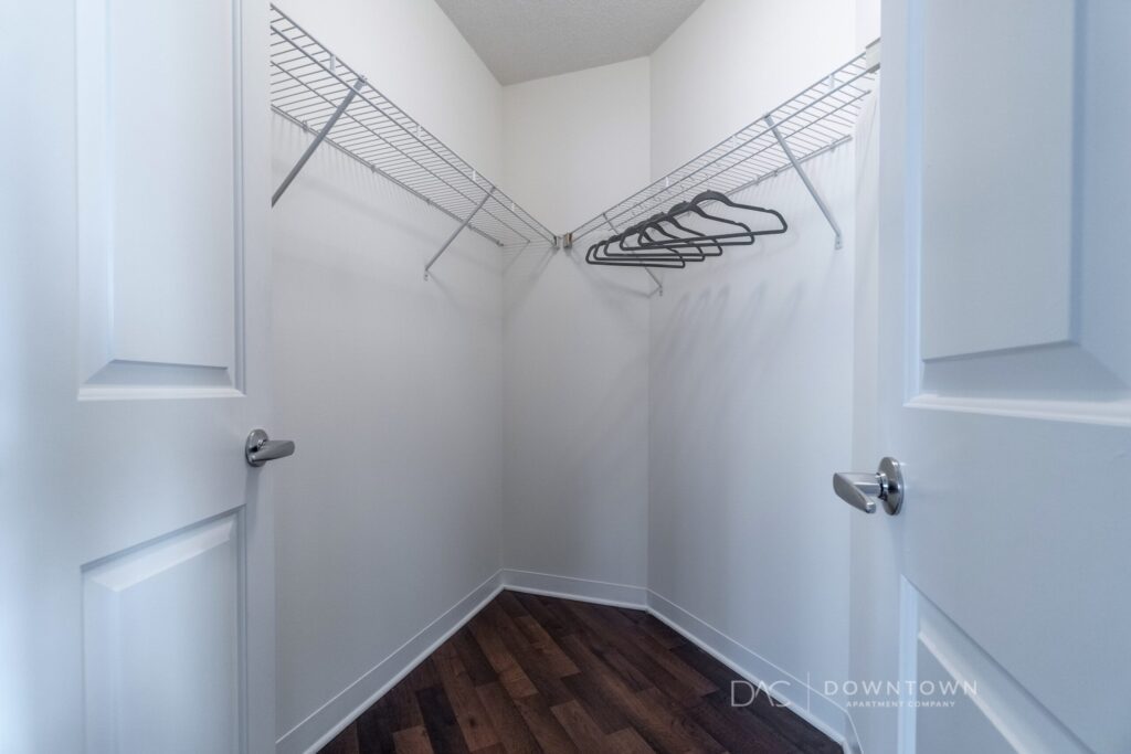 Looking for downtown apartments near River North Chicago?