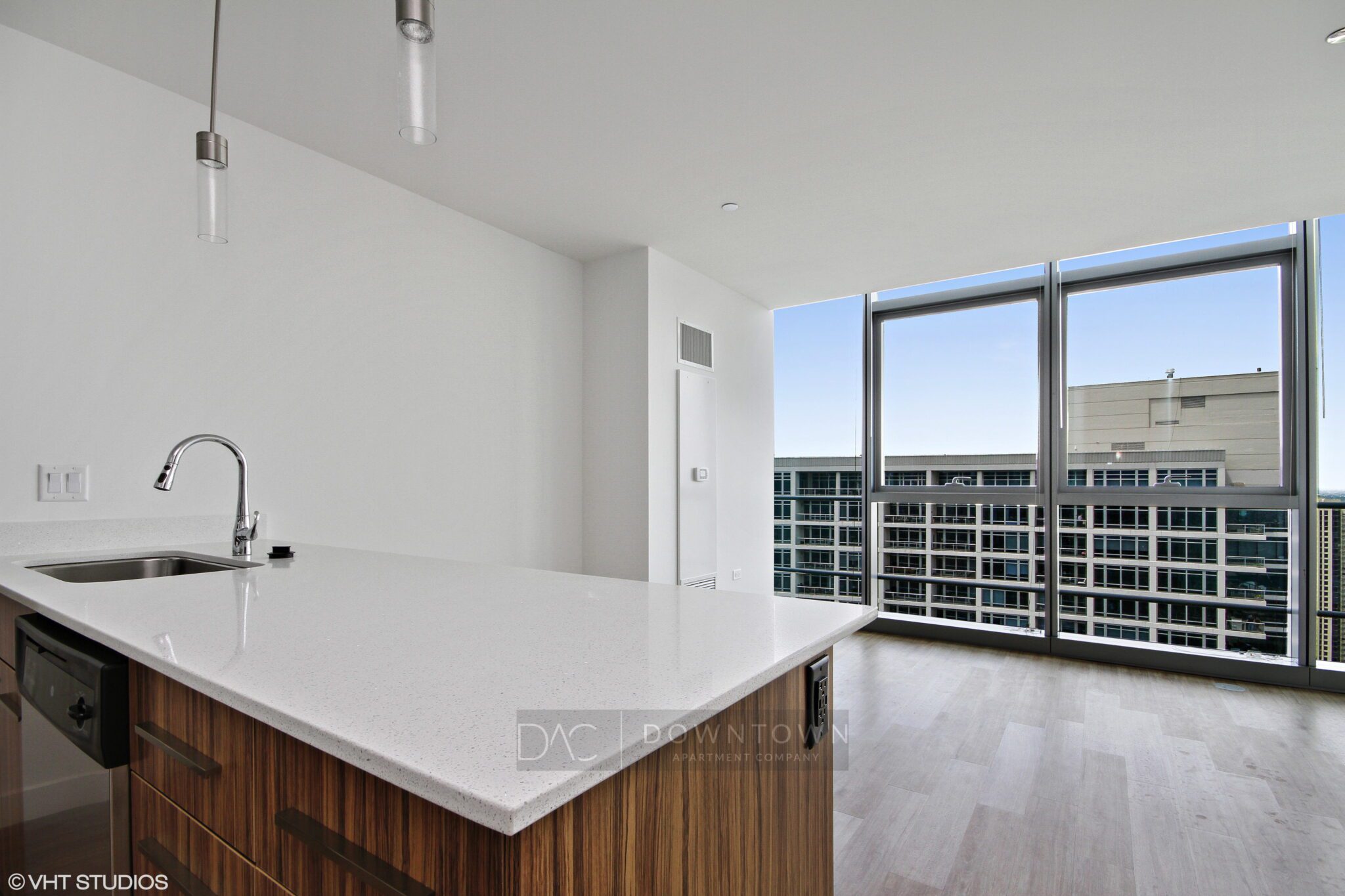 River North Apartment for Rent 107 | Downtown Apt Collective