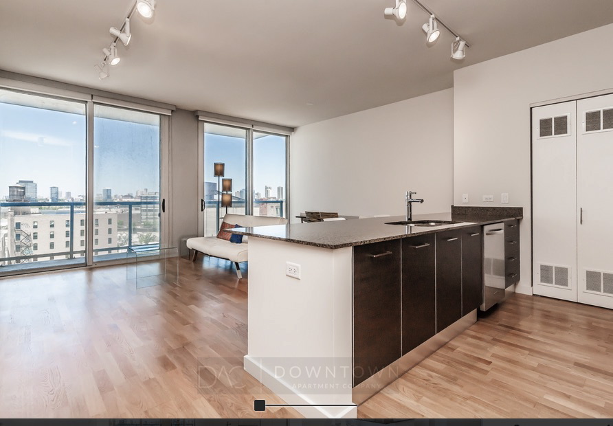 Stunning Older Fashionable Neighborhoods For Penthouse Apartments image