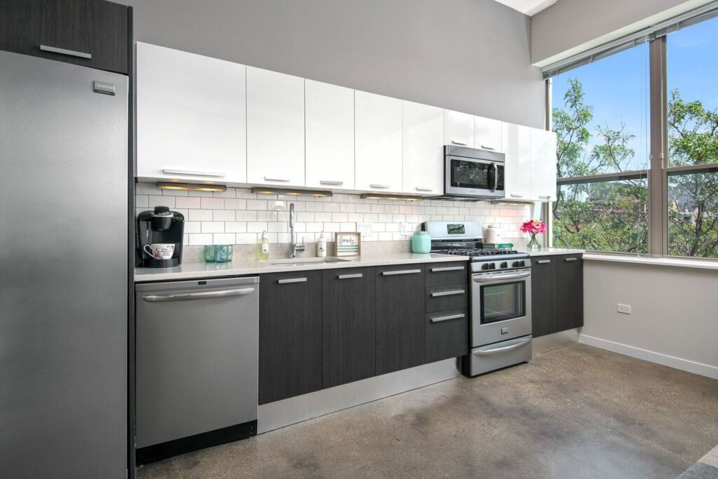 Now Renting, Luxury 1 bedroom Apartment in Chicago’s West Loop