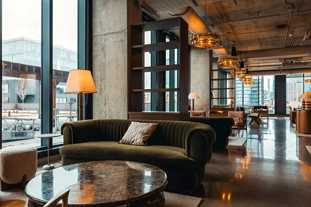 Luxury Chicago Downtown Apartments for Rent. Stead 220 Chicago Apartments. 220 North Ada Street